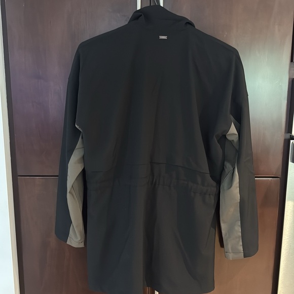 LIVE! Women’s activewear jacket - Picture 3 of 14